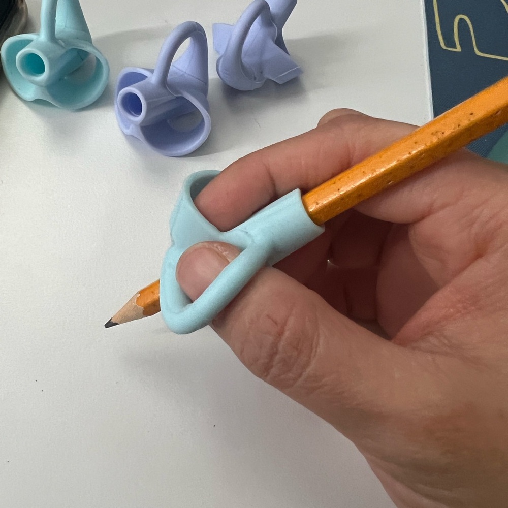 4pcs Pencil Grip for kids